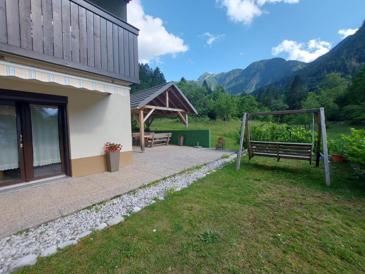 Apartmaji Katrc Soča Exterior foto